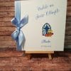 Vabilo za obhajilo z svetlo modro pentljo, križcem in kelihom