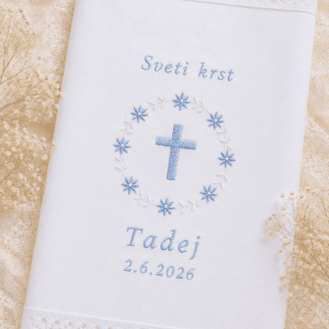 krstni prt s križcem