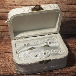 škatlice za prstane