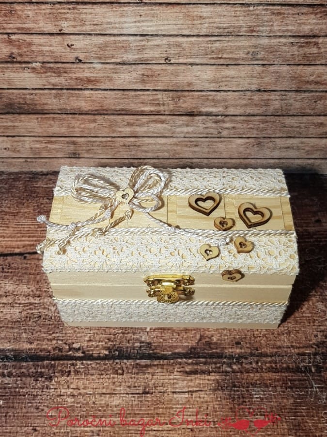 Lesene škatlice za prstane – Poročni bazar INKI Lesene škatlice za prstane