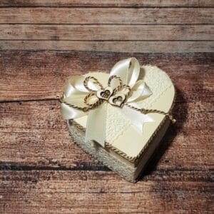 Lesene škatlice za prstane