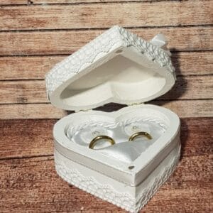 Škatlica za prstane