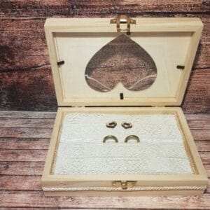 Lesene škatlice za prstane