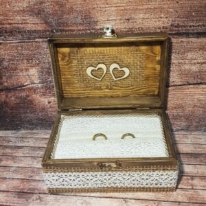 Lesene škatlice za prstane