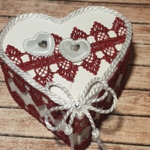 Lesene škatlice za prstane