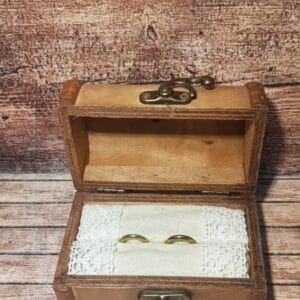 Lesene škatlice za prstane