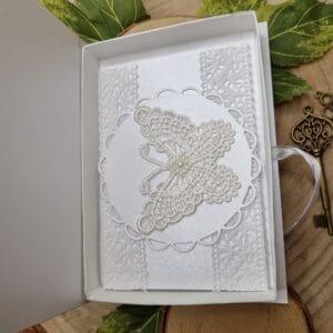 Darilna škatlica s čestitko