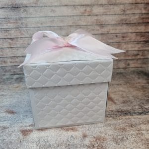 škatlica presenečenja